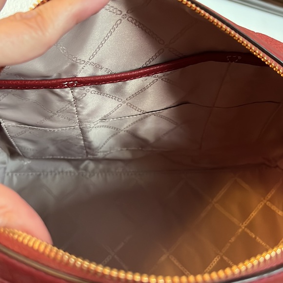 Michael Kors Bedford Tote/ Brandy NWT - Picture 16 of 17